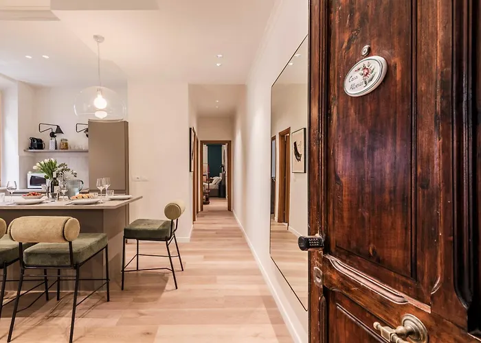 The Rent - Gracious Near Castel Sant'angelo Apartment